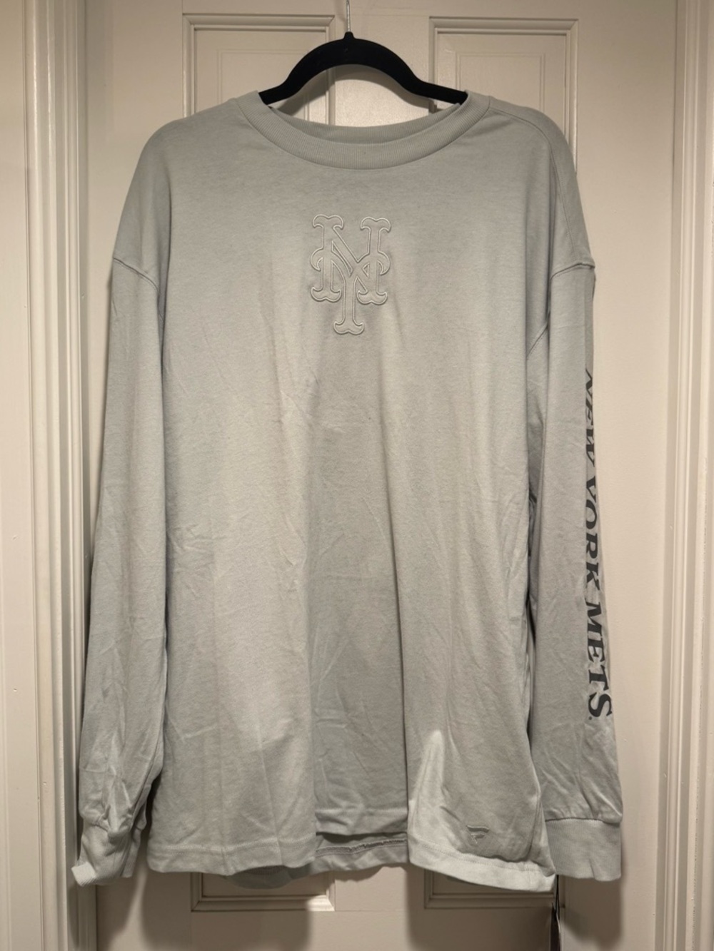 Signature Light Gray Long Sleeve Mets Logo Tee